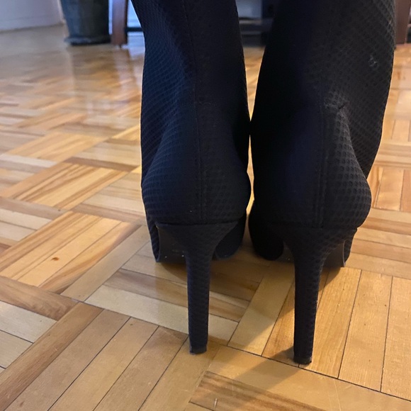 L'INTERVALLE mesh booties - Picture 3 of 3